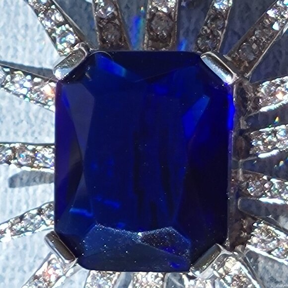 Vintage Silver Starburst Brooch Pin With Deep Blue Glass Gem & Clear Rhinestones - Picture 4 of 10
